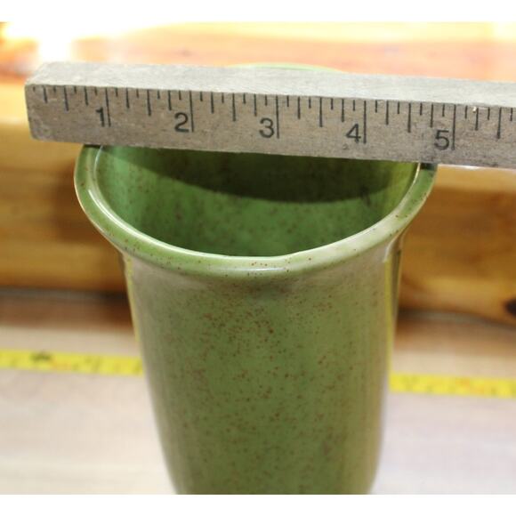 Royal Haeger Pottery Vase. USA Number 0947. - Picture 5 of 7